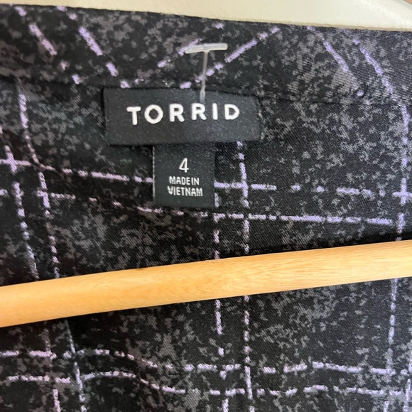 Torrid Black Zip Front Challis Fabric Dress Size 4 - Picture 5 of 5